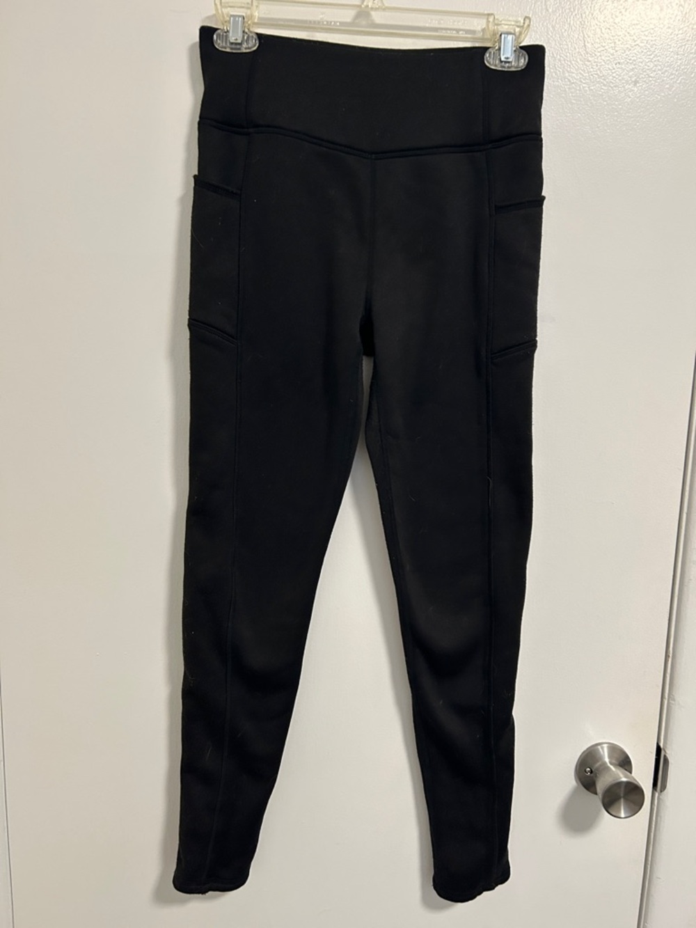 Small Woman’s Black High-Rise Active fleece-lined Leggings casual workout pants